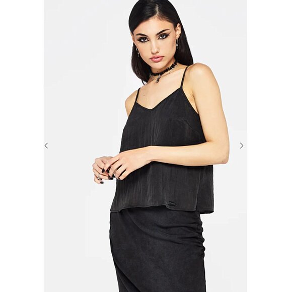 DISTURBIA Maeve split hem camisole top - Picture 2 of 10